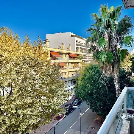 Eden Blue Yourhosthelper * Antibes